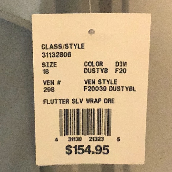 David’s Bridal | Flutter Sleeve Georgette Wrap Bridesmaid Dress | Size 18 | NWT - Picture 4 of 4